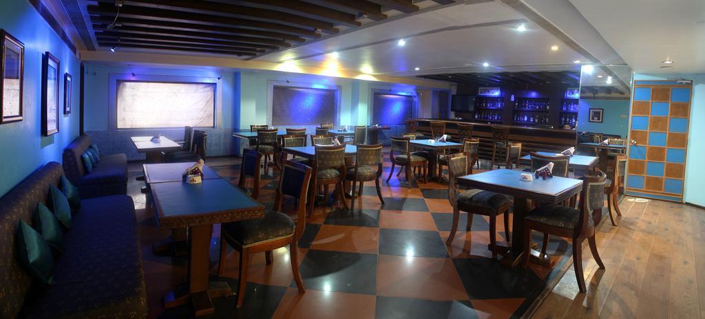 Hotel Grand International Rāipur Buitenkant foto