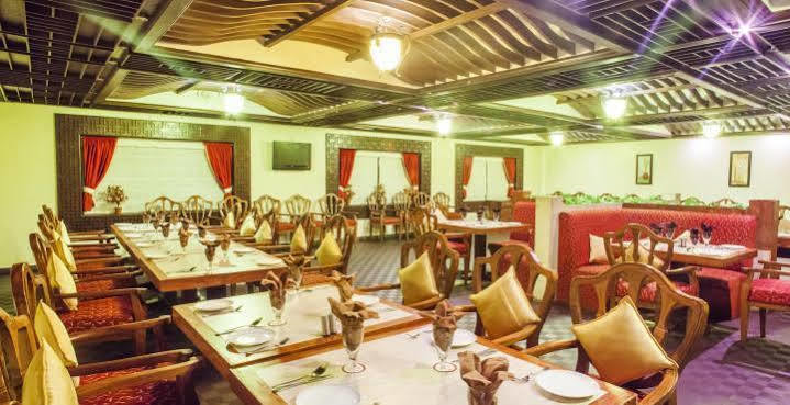 Hotel Grand International Rāipur Buitenkant foto
