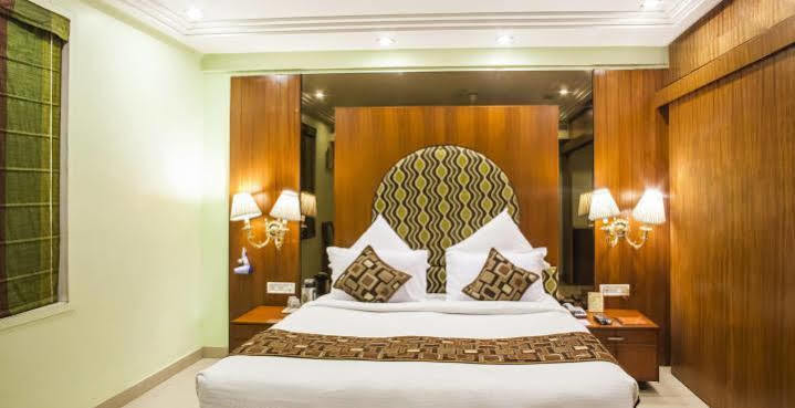 Hotel Grand International Rāipur Buitenkant foto