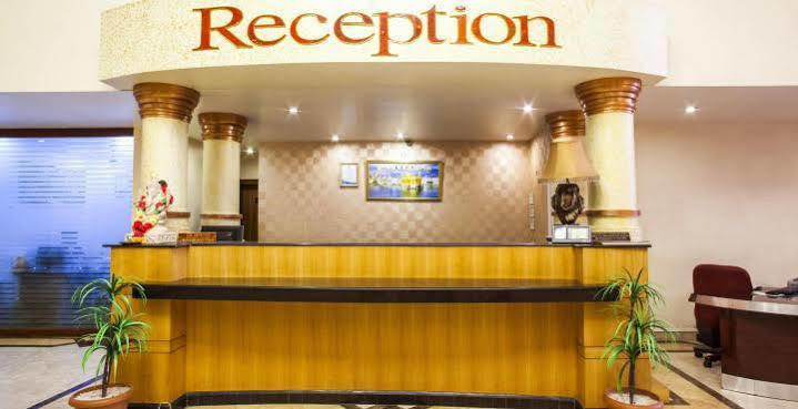 Hotel Grand International Rāipur Buitenkant foto