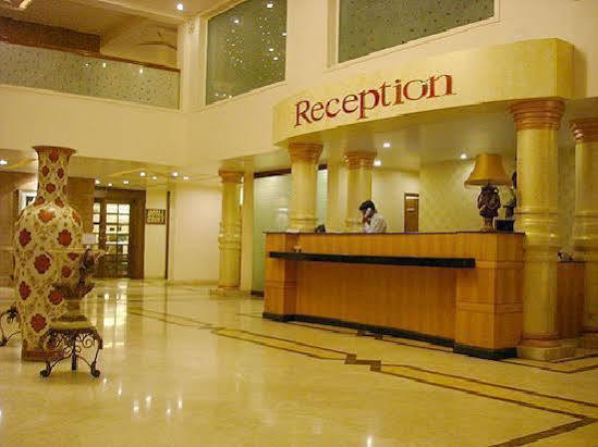 Hotel Grand International Rāipur Buitenkant foto